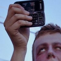 1 Juta Pengguna Ponsel China Dihantui Zombie