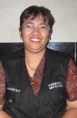 dr Lipur, Kartini Forensik yang Suka Petualangan