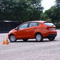 Ford Fiesta Meliuk-liuk di Sirkuit Sentul