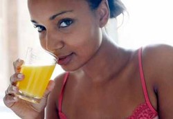 Soda dan Jus Jeruk Picu Asam Urat pada Perempuan 