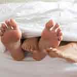 Pasangan Kekasih Digerebek Polisi Saat Making Love