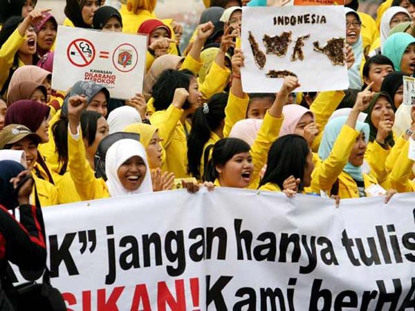Aksi Simpatik Anti Rokok di HI