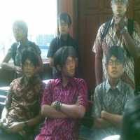 Topeng Gayus Warnai Persidangan, Gayus Tersenyum