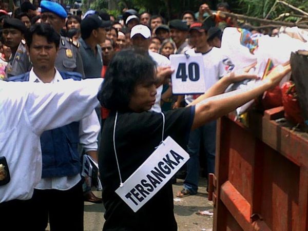 Rekonstruksi Pembunuhan Karyadi