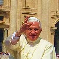 Paus Benediktus XVI: Internet Bikin Kesepian dan Disorientasi