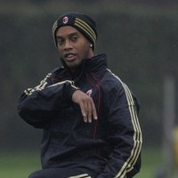 Peringatan Allegri untuk Dinho