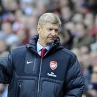 Wenger Redam Spekulasi Soal Bendtner
