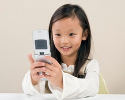 Radiasi Ponsel Bisa Buat Anak Hiperaktif