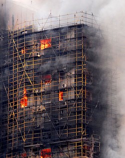 Apartemen di Shanghai Dilalap Api, 42 Orang Tewas