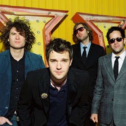 Vakum, The Killers Tetap Rilis Single Natal