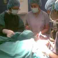 Rosita Jalani Penutupan Luka dan Pembuatan Pusar