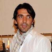 Buffon Sebut Milan Pantas Dapat Scudetto