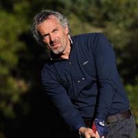 Pecat Pelatih, Cagliari Dekati Donadoni?