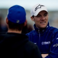 Spies Suka Dinding Pemisah di Yamaha