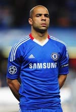 Alex Menepi Delapan Pekan