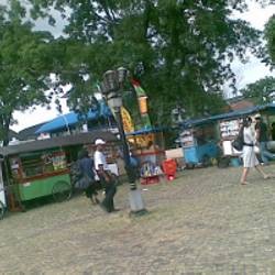 2011, Taman Tegalega Ditutup Total Bagi PKL