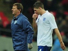 Gerrard Pulang Cedera, Liverpool Murka