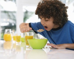 Sarapan Bantu Si Kecil Lebih Berkonsentrasi 