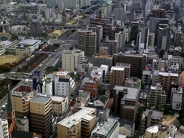 Kobe Pasca Gempa 15 Tahun Lalu