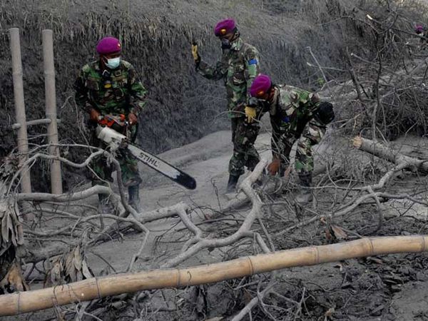 Jalur Evakuasi Dusun Sambung Rejo Dibersihkan
