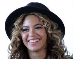 Terlalu Seksi, Iklan Parfum Beyonce Diprotes