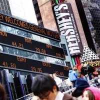 GM Meriahkan Wall Street