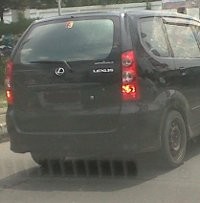 Eh, di Jakarta Ada Lexus Avanza?