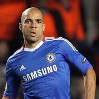 Tunda Operasi, Alex Dapat Dimainkan