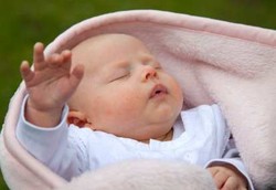 10 Refleks yang Dialami Bayi