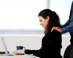 4 Alasan Wanita Karir Membutuhkan Pijatan