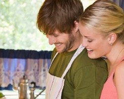 Pria Pandai Memasak Buat Wanita Jatuh Cinta