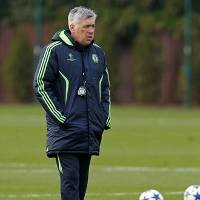 Ancelotti Tegaskan Niatnya Bertahan