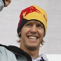 Vettel Impikan Ferrari