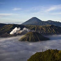 Status Bromo Naik Jadi Awas