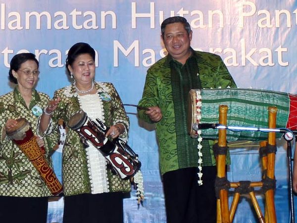 SBY Buka Pameran Penyelamatan Hutan Pantai
