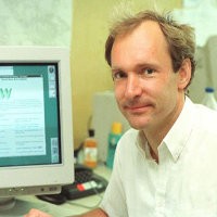  Penemu Internet Kritik Facebook 