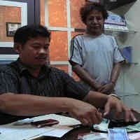 Asyik Memadu Cinta dengan Waria, Dompet Pria 21 Tahun Dicuri 