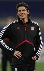  Super Mario Tumpuan FC Hollywood