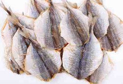 Hindari Kebiasaan Makan Ikan Asin yang Terlalu Sering