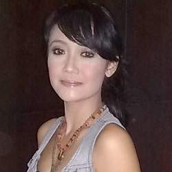 Syuting Bareng Miyabi, Rheina Ipeh Kembali Jadi Orang Betawi