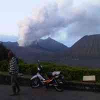 Warga Sekitar Anggap Biasa Meski Gunung Bromo Mulai Bergolak 