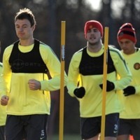 Uji Ketahanan Lini Belakang Setan Merah