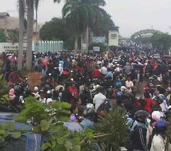 Hindari Tol JORR Cikunir-Cilincing dan Jl Cacing, Lalu Lintas Tak Bergerak