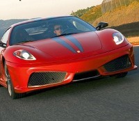 Suka Ngebut, Mobil Pengendara Ferrari Dijual Polisi