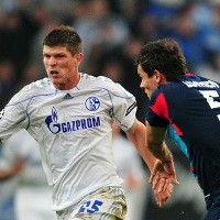 Schalke & Lyon Lolos ke Fase Knock Out