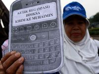 Migrant Care Sindir Pembekalan HP untuk TKI