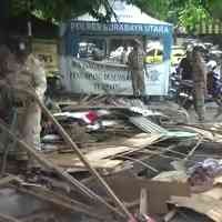 PKL Menjamur di Seputaran Pasar Turi Ditertibkan