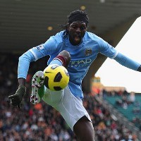 Lampu Hijau untuk Adebayor