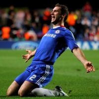 Chelsea Seimbang Depan-Belakang
