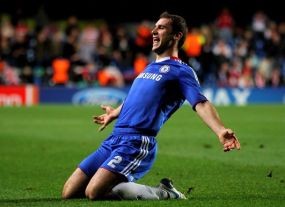 Chelsea Seimbang Depan-Belakang